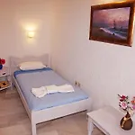 αγιος γεώργιος βαλσαμίτης Ξενοδοχείο Κατάπολα